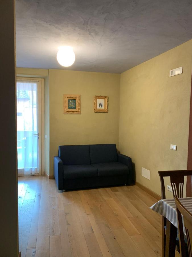 푸에냐고 Borgo Al Sole By Garda Facilities 아파트 호텔 외부 사진