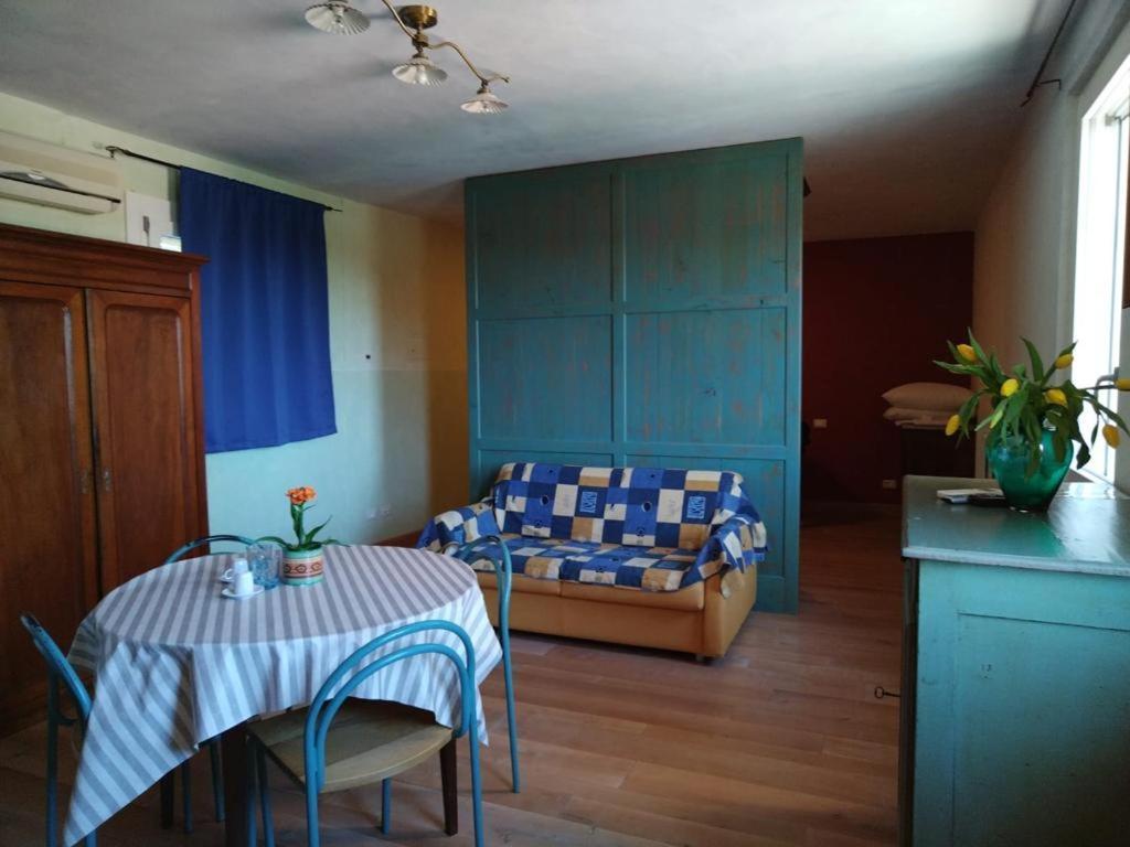푸에냐고 Borgo Al Sole By Garda Facilities 아파트 호텔 외부 사진