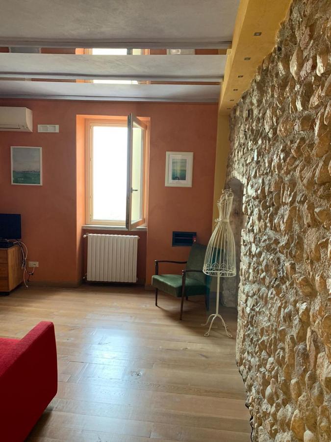 푸에냐고 Borgo Al Sole By Garda Facilities 아파트 호텔 외부 사진
